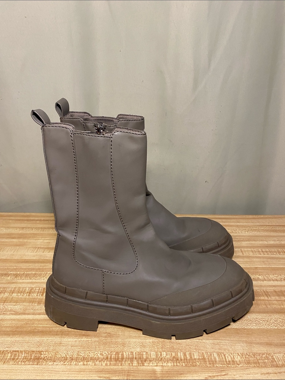 Zara Rubberized Platform Ankle Boots Khaki Green 3112/710 Women’s EU 41/ US 10